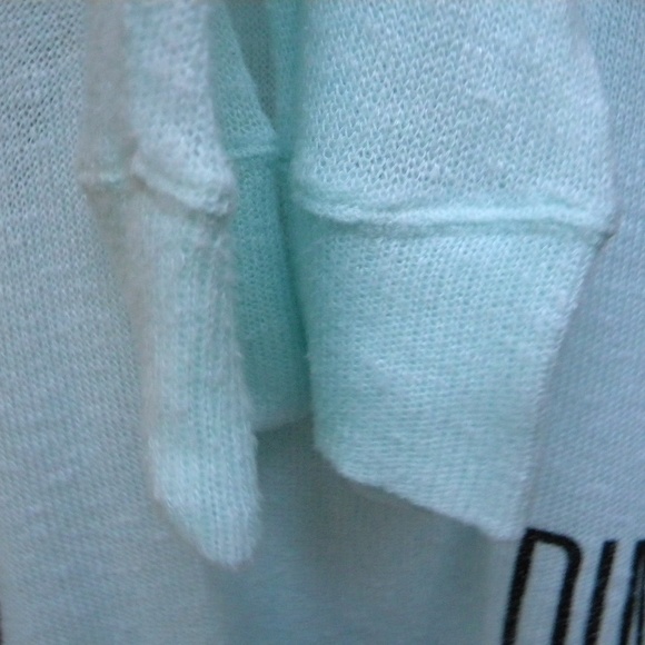 VS PINK lightweight sweater - Picture 10 of 10